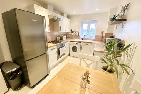 25 Hedgers Close, Ashton, Bristol, BS3 2SX