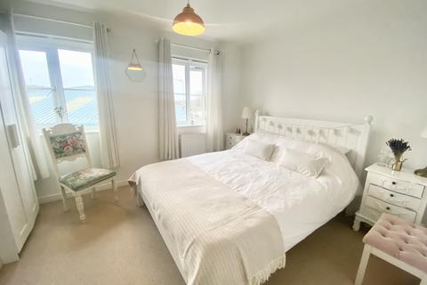 25 Hedgers Close, Ashton, Bristol, BS3 2SX