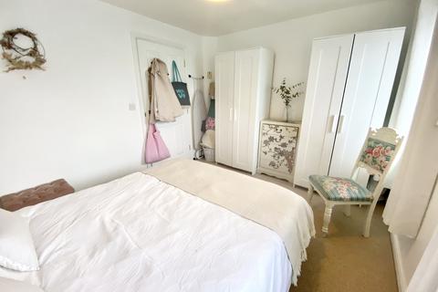 25 Hedgers Close, Ashton, Bristol, BS3 2SX