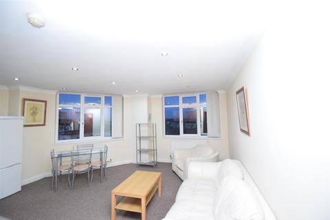 2 bedroom flat to rent, Grahamsley Street, Gateshead