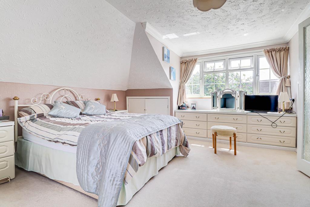 Principal bedroom