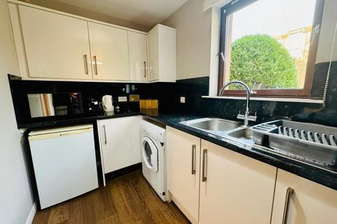 1 bedroom flat to rent, Headland Court, Garthdee, Aberdeen, AB10