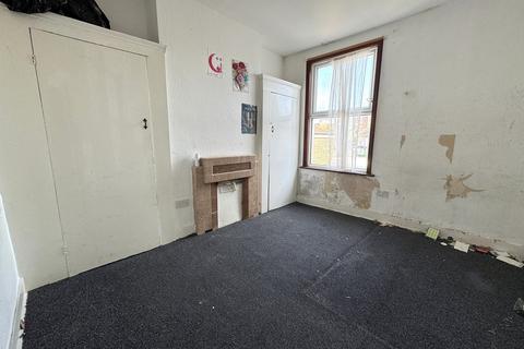 2 bedroom flat for sale, Rectory Road, Manor Park, London, E12