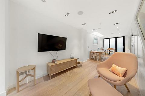 3 bedroom terraced house for sale, Peel Street, W8