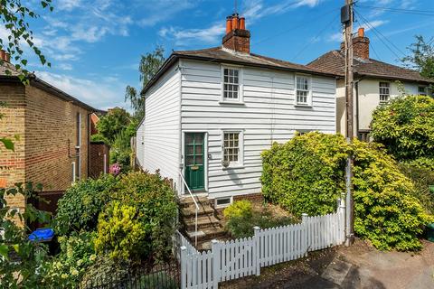 2 bedroom semi-detached house for sale, MIDDLE ROAD, LEATHERHEAD, KT22