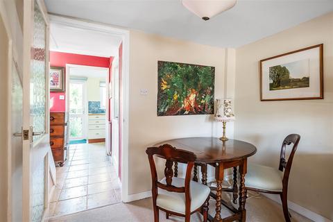 2 bedroom semi-detached house for sale, MIDDLE ROAD, LEATHERHEAD, KT22