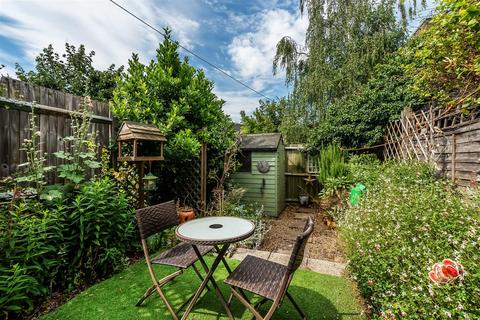 2 bedroom semi-detached house for sale, MIDDLE ROAD, LEATHERHEAD, KT22
