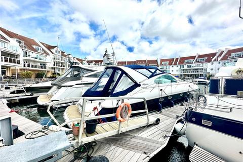 undefined, Lake Avenue, Poole