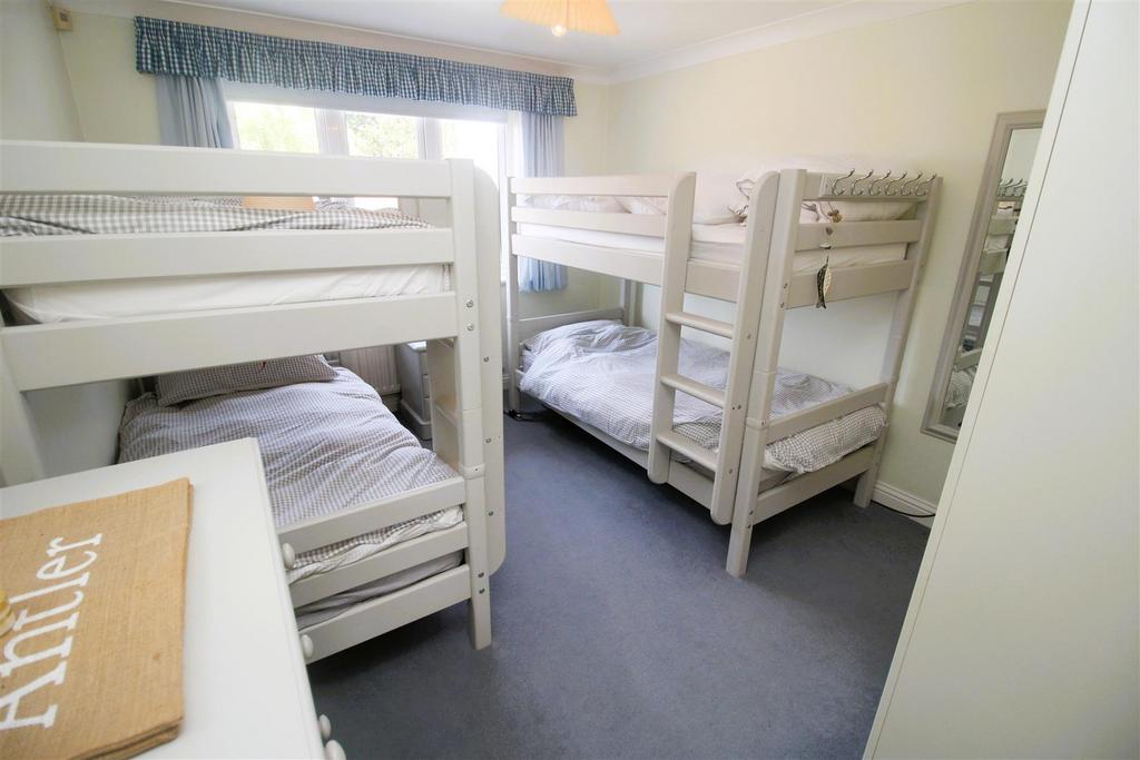 Bedroom 2 .JPG