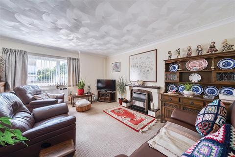 4 bedroom semi-detached house for sale, Penceiliogi, Llanelli