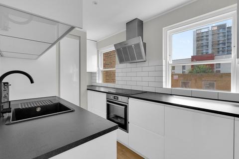2 bedroom flat for sale, Brixton Road, London SW9