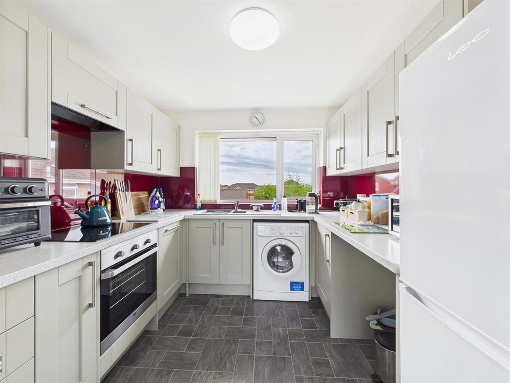 Kitchen: