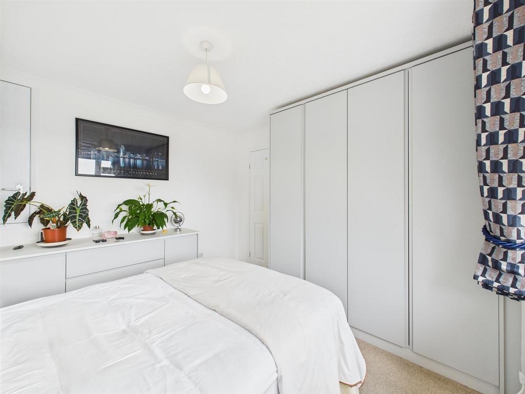 Bedroom: