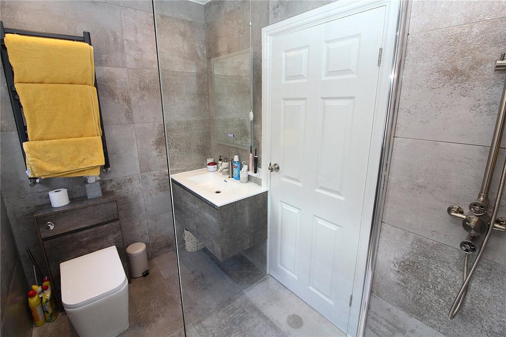 Family Shower Room