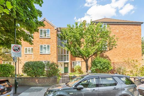 14, Royston Court Lichfield Road, Richmond, TW9 3EH