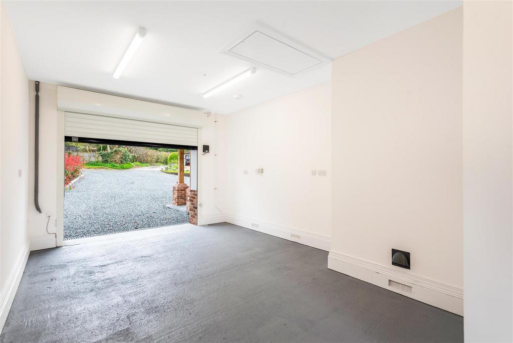 Garage.jpg