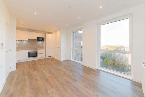 2 bedroom flat to rent, Ridgeway View, London