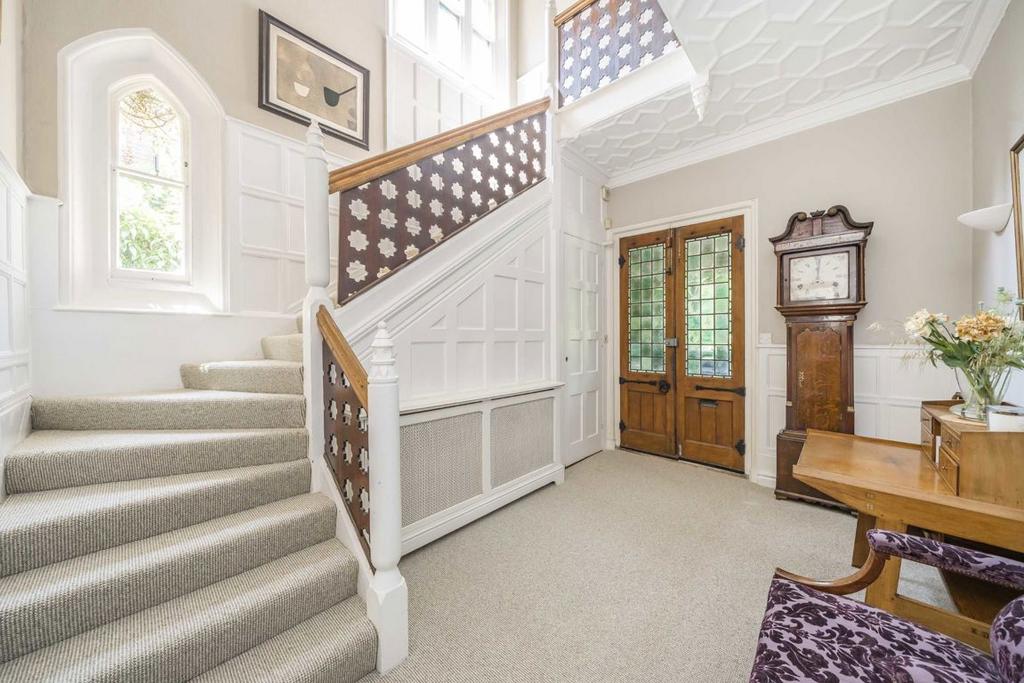 Leigham Court Road, London SW16 - View 4