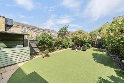 4 Adamson Way, Beckenham, BR3 3GP