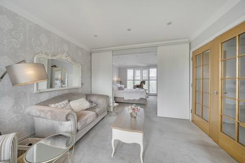 4 Adamson Way, Beckenham, BR3 3GP