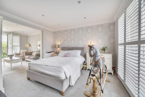 4 Adamson Way, Beckenham, BR3 3GP