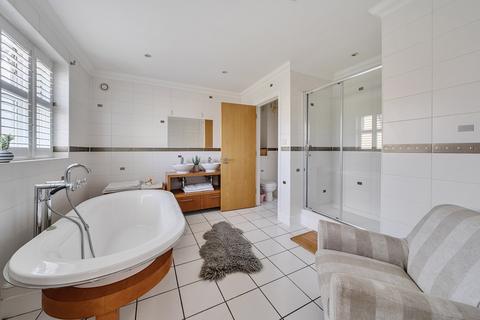 4 Adamson Way, Beckenham, BR3 3GP