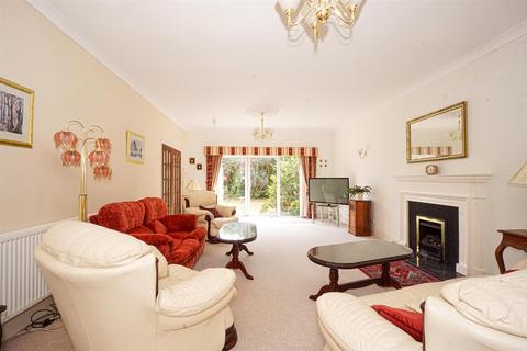 undefined, Hillside Road, Hastings