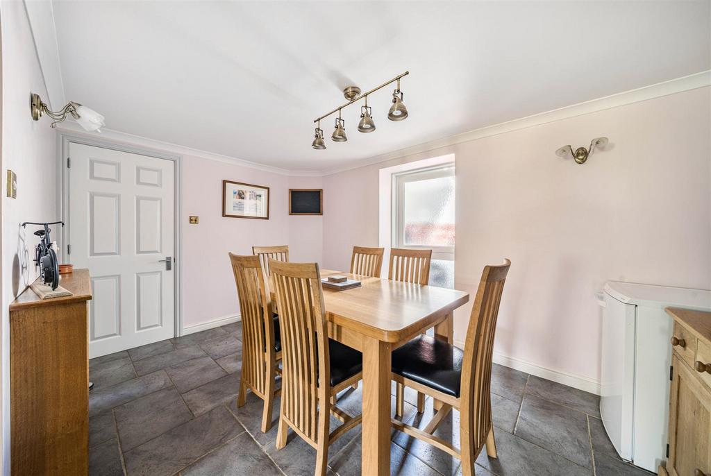 Breakfast Room