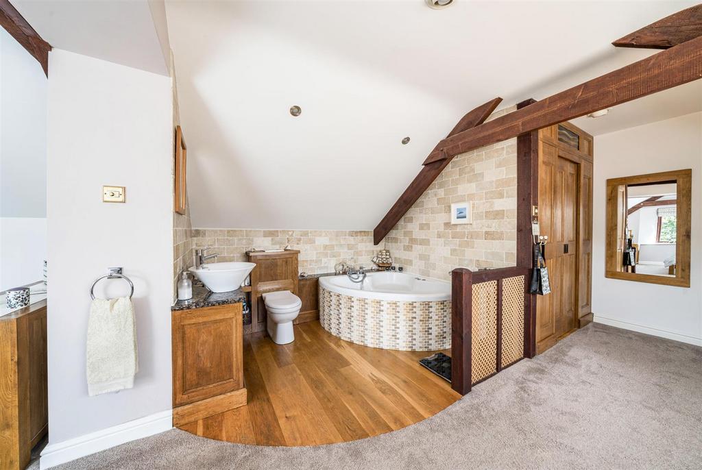 Ensuite Bathroom