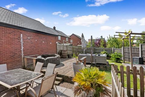 4 bedroom detached house for sale, 11 Blueshot Drive, Clifton-on-Teme, Worcestershire.  WR6 6DF