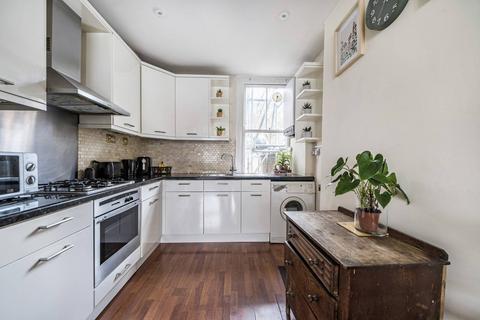 Rosebury Road, Sands End, London, SW6