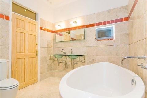 3 bedroom apartment to rent, All Saints Green, Norwich NR1