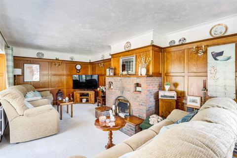 3 bedroom detached house for sale, Upper West Drive, Ferring, Worthing, West Sussex, BN12