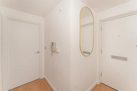 1 bedroom flat for sale, Wheler Street, London