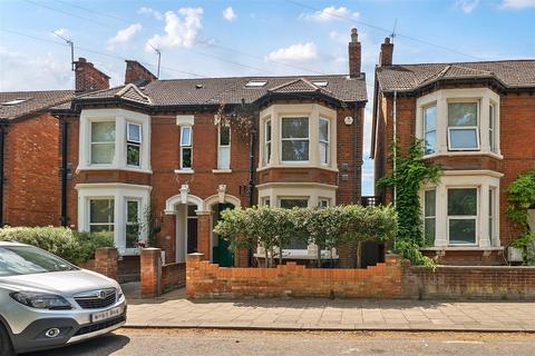 5 bedroom semi-detached house for sale, Foster Hill Road, BEDFORD