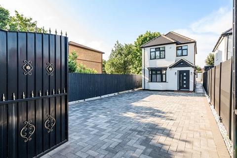 4 bedroom detached house for sale, Bath Road, Cippenham, Berkshire, SL1