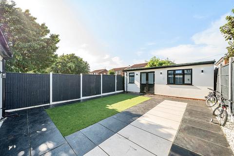 undefined, Bath Road, Cippenham, Berkshire, SL1