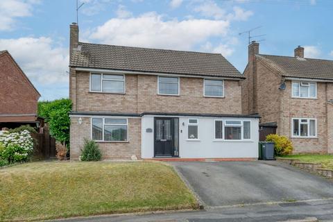 Burns Close, Redditch, B97