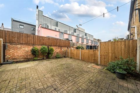 undefined, Minnow Walk, Walworth, London