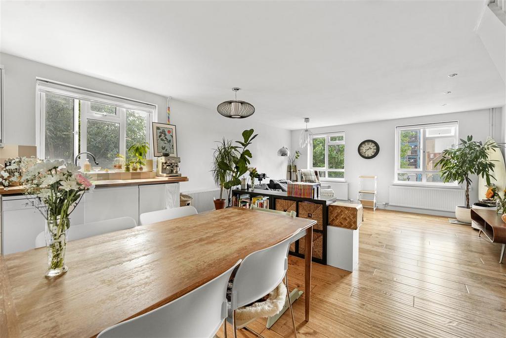 Reception/Kitchen