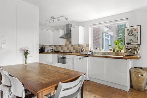 3 bedroom flat for sale, Adrian Boult House, Mansford Street