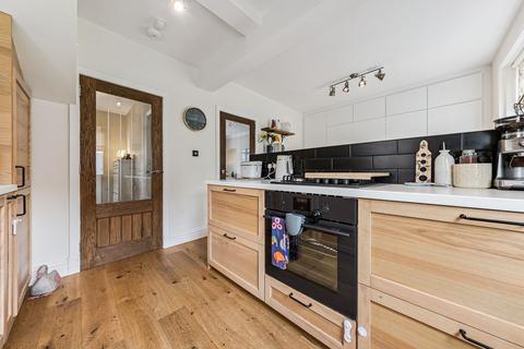 44 Drumby Crescent, Clarkston, Glasgow, G76 7HW