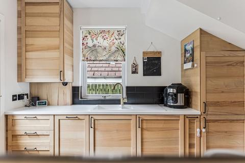 44 Drumby Crescent, Clarkston, Glasgow, G76 7HW