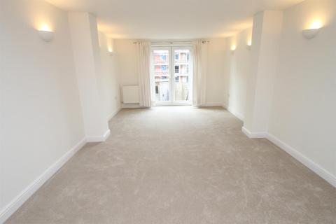 4 bedroom semi-detached house for sale, Gladstone Road, Penenden Heath, Maidstone