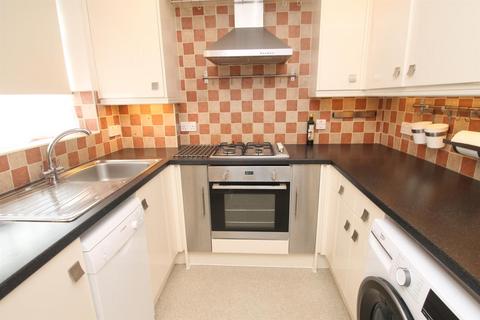 4 bedroom semi-detached house for sale, Gladstone Road, Penenden Heath, Maidstone