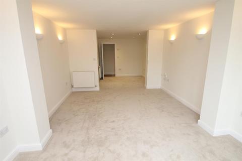 4 bedroom semi-detached house for sale, Gladstone Road, Penenden Heath, Maidstone