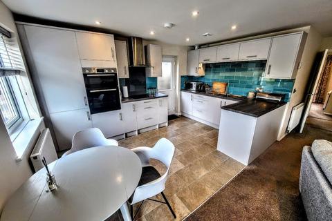 2 bedroom bungalow for sale, Lamb Close, Newport Pagnell