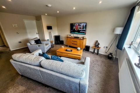 2 bedroom bungalow for sale, Lamb Close, Newport Pagnell