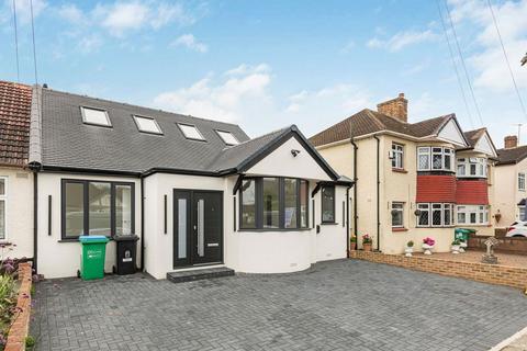 23 Glasbrook Avenue, Twickenham, TW2 6AH