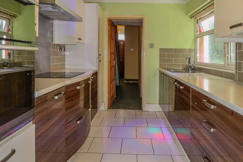3 bedroom terraced house for sale, Pill Street, Penarth CF64